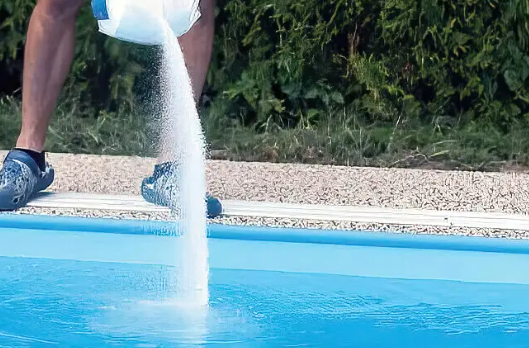 chlorine granules